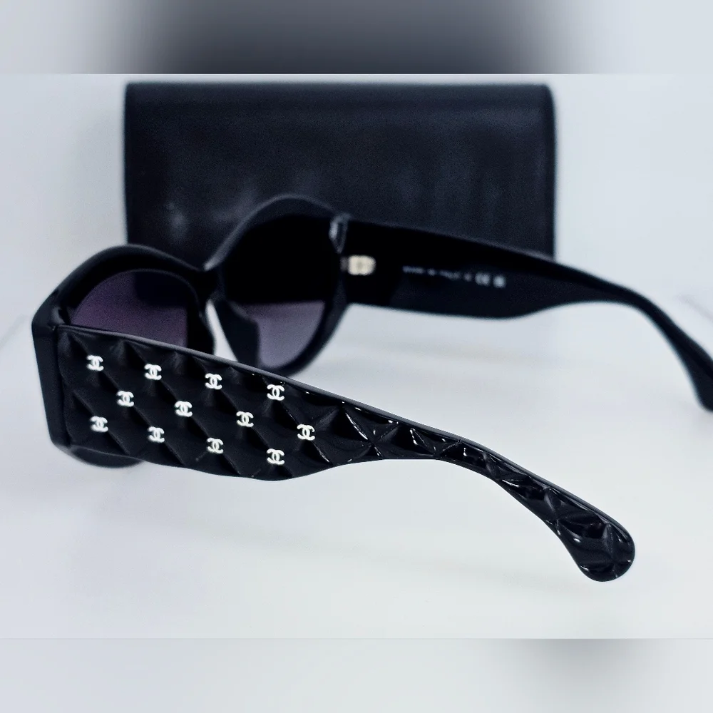 Luxe Style Oversized Sunglasses | Black | Quilted Arm Statement Frames - Picture 9 of 12